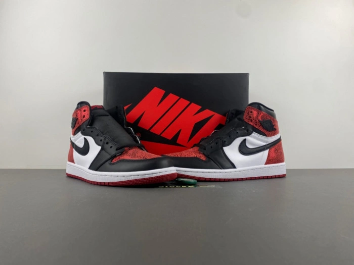 Air Jordan 1 High OG WMNS “Varsity Red”   FD2596-602