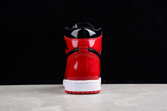 Air Jordan 1 High OG “Bred Patent” 555088-063