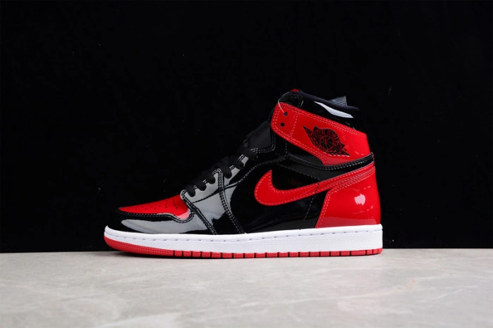 Air Jordan 1 High OG “Bred Patent” 555088-063