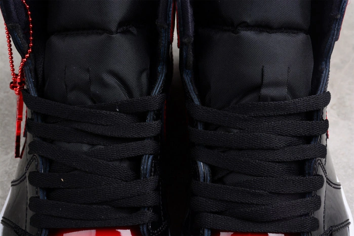 Air Jordan 1 High OG “Bred Patent” 555088-063