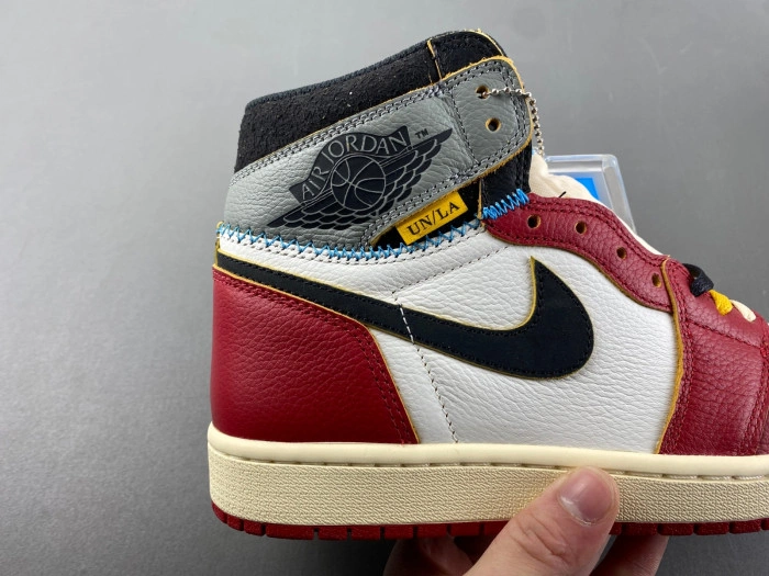 Air Jordan 1 High OG “Chicago” x Union LA      HV8563-600
