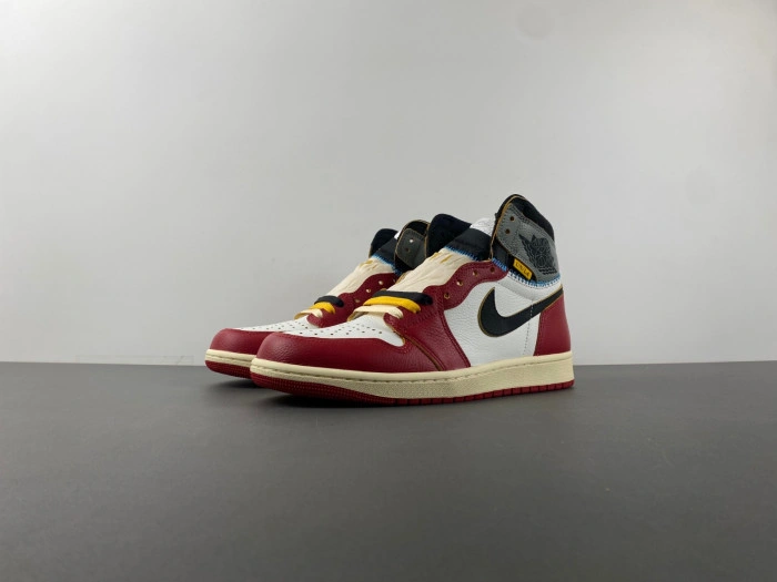 Air Jordan 1 High OG “Chicago” x Union LA      HV8563-600