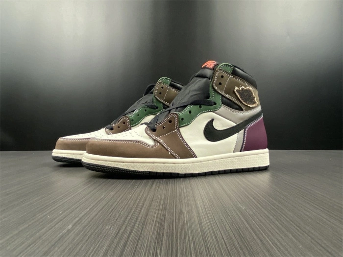 Air Jordan 1 High OG “Hand Crafted”  DH3097-001