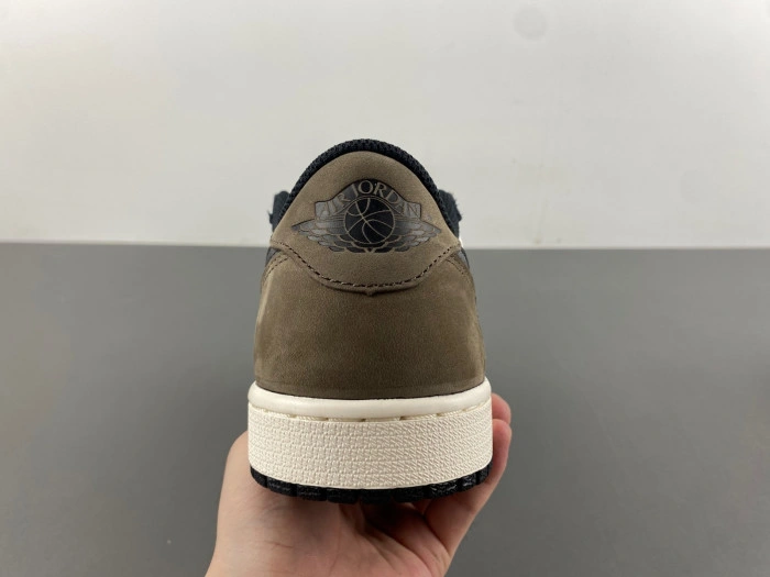 Air Jordan 1 Low OG “Mocha”   CZ0790-102