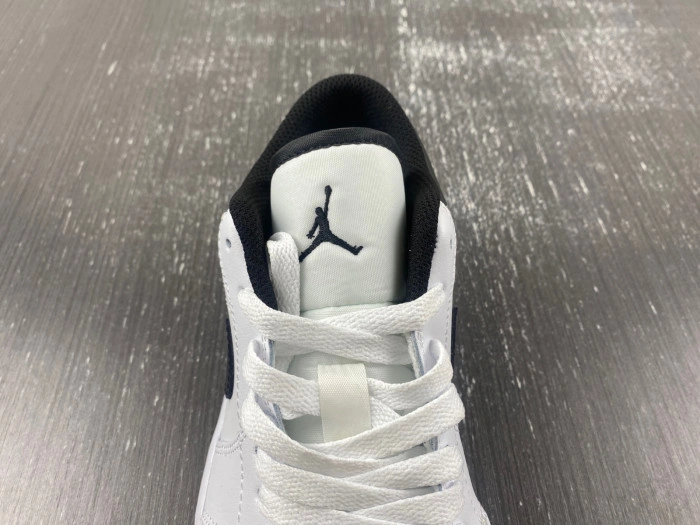 Air Jordan 1 Low white and black  553558-132