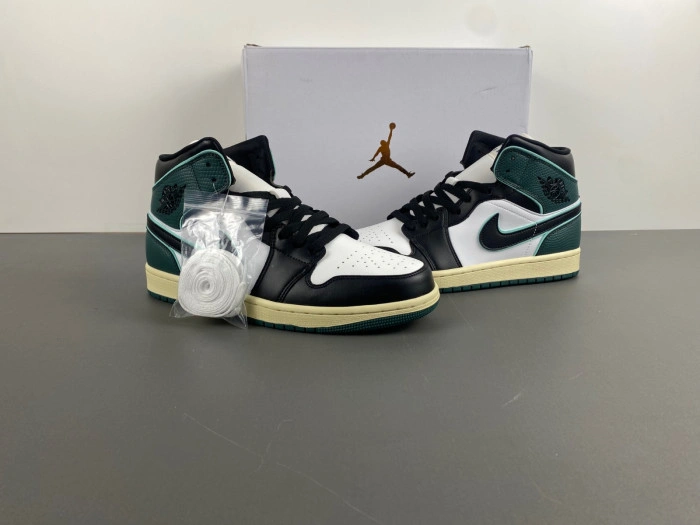 Air Jordan 1 MID SE "LEGEND PINK"    FQ7818-100