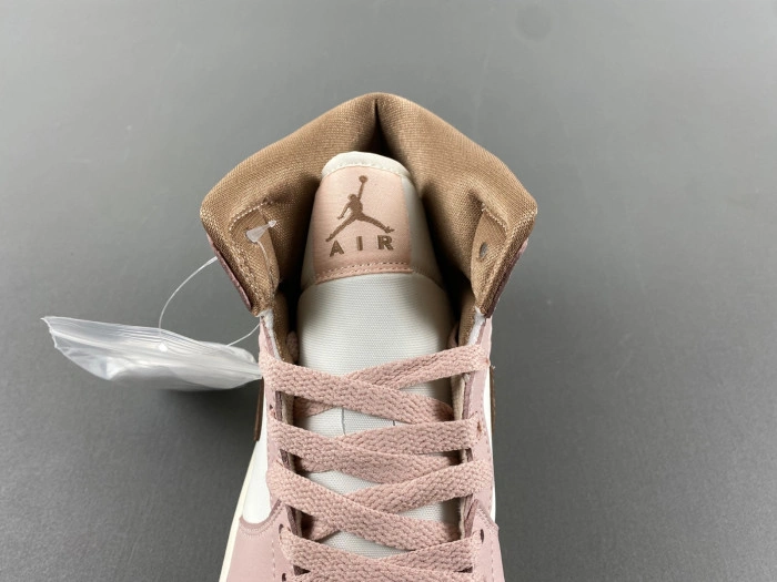 Air Jordan 1 Mid Feasts   BQ6472-620