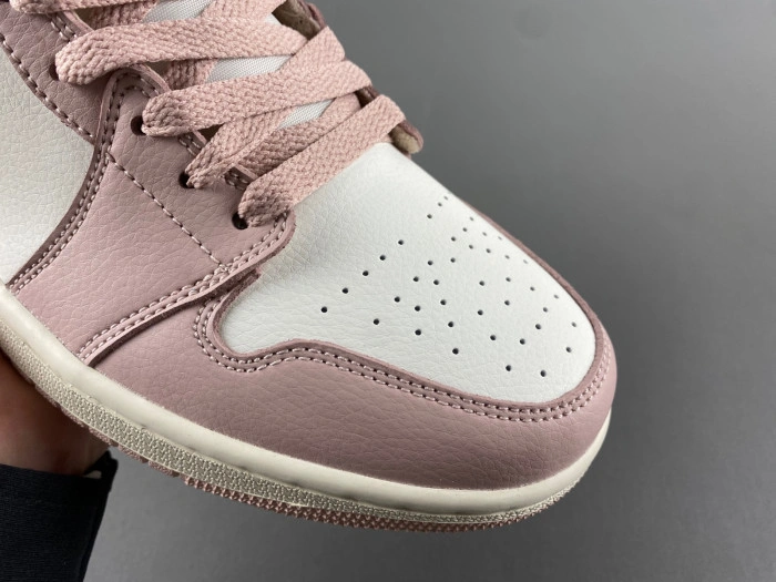 Air Jordan 1 Mid Feasts   BQ6472-620