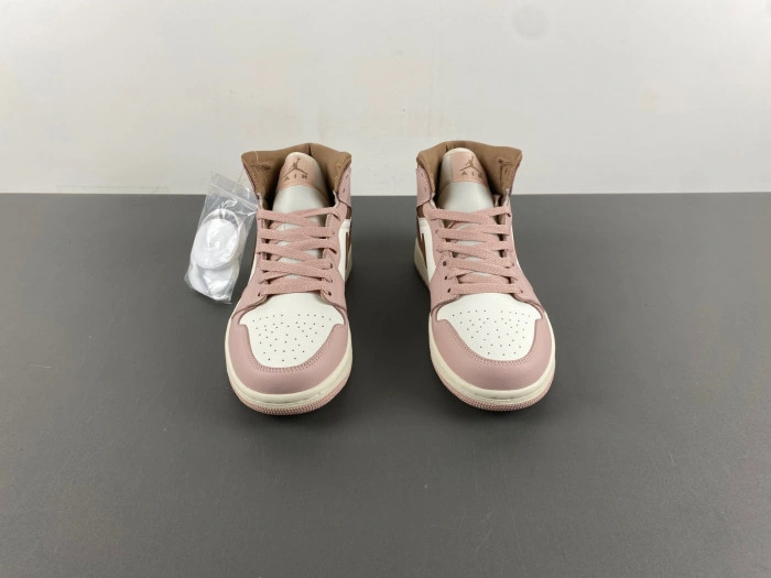 Air Jordan 1 Mid Feasts   BQ6472-620