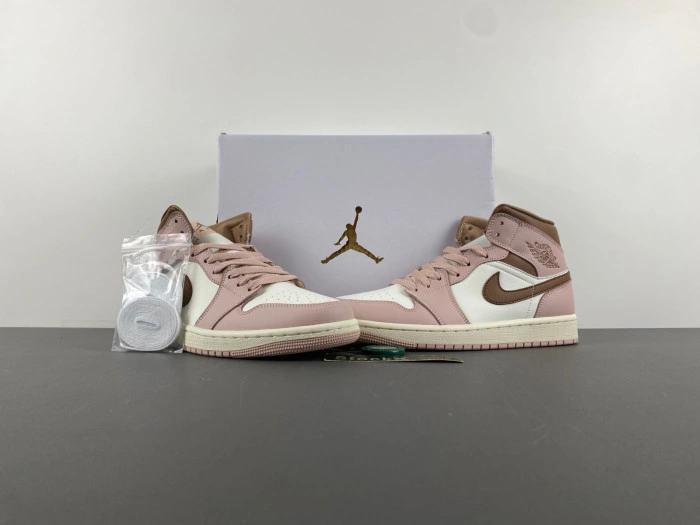 Air Jordan 1 Mid Feasts   BQ6472-620