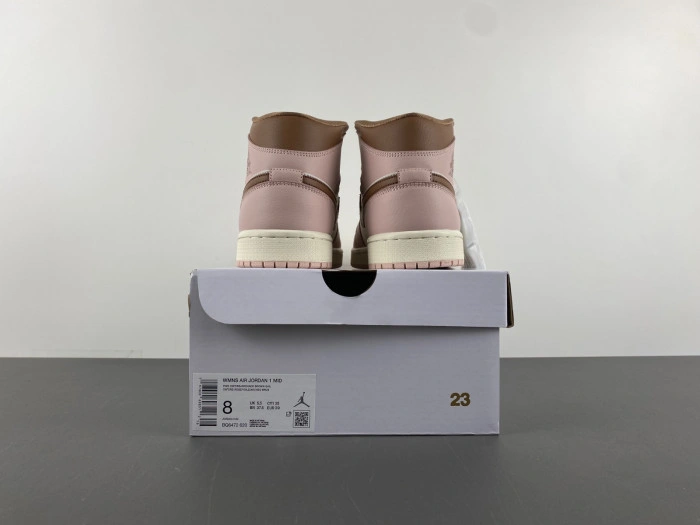 Air Jordan 1 Mid Feasts   BQ6472-620