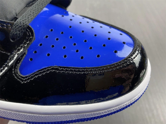 Air Jordan 1 Retr o OG AJ1 555088-404