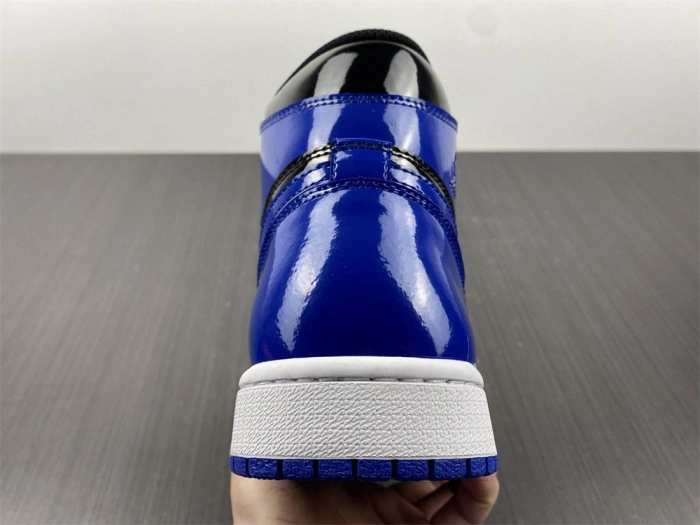 Air Jordan 1 Retr o OG AJ1 555088-404