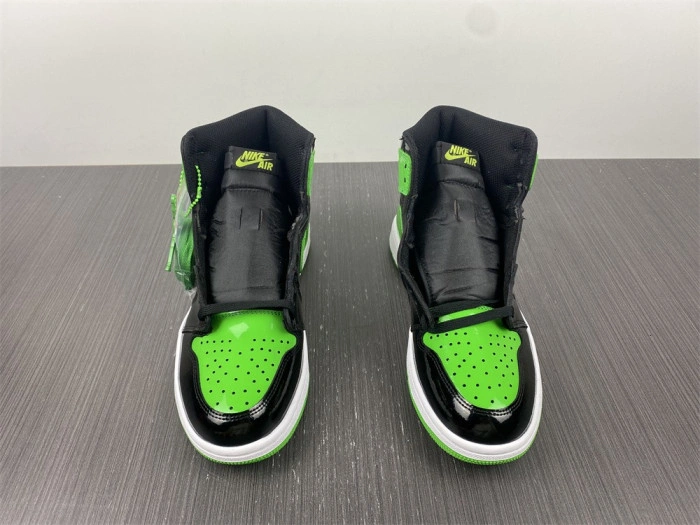 Air Jordan 1 Retr o OG green  555088-030