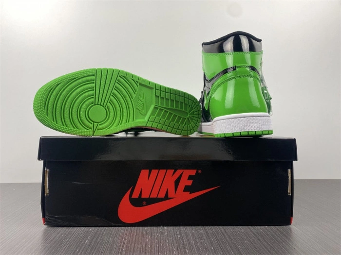 Air Jordan 1 Retr o OG green  555088-030