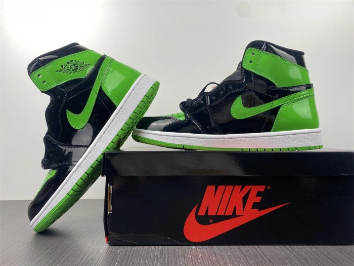 Air Jordan 1 Retr o OG green  555088-030