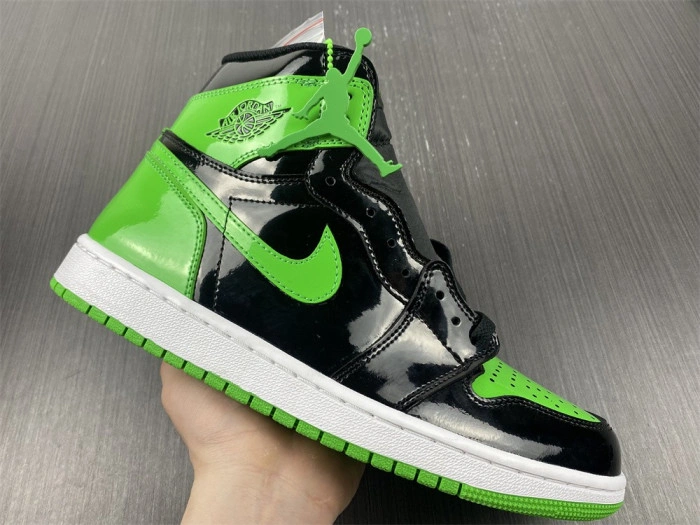 Air Jordan 1 Retr o OG green  555088-030