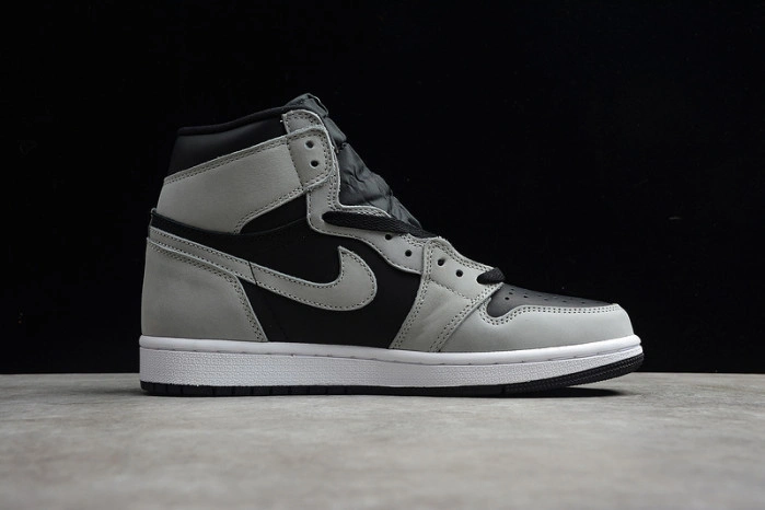 Air Jordan 1 Retro High Black White Light Smoke Grey 555088-035