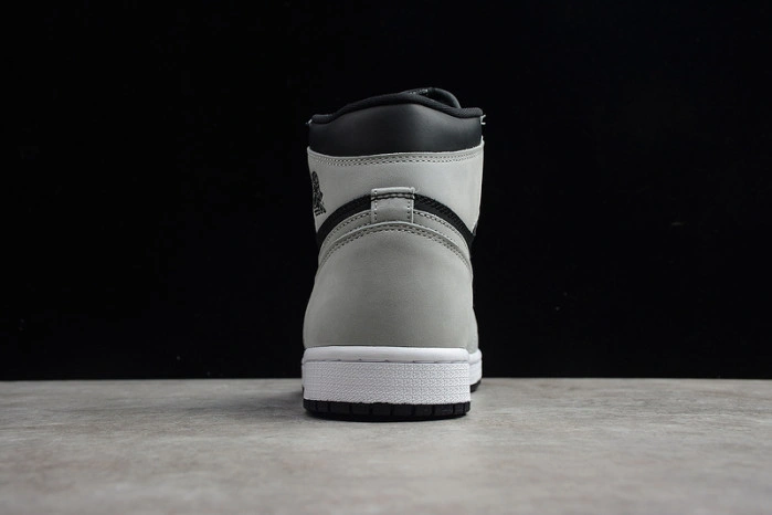 Air Jordan 1 Retro High Black White Light Smoke Grey 555088-035