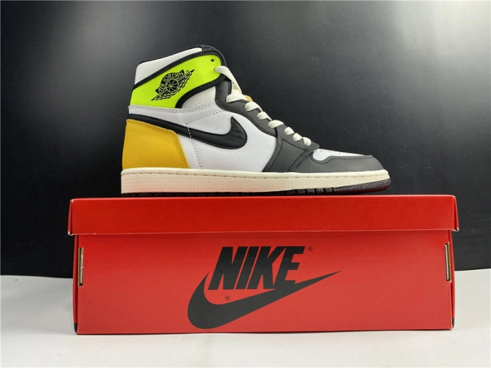 Air Jordan 1 Retro High OG 'Volt Gold'  555088-118