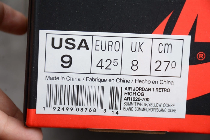 Air Jordan 1 Retro High OG 'Yellow Toe' AR1020-700