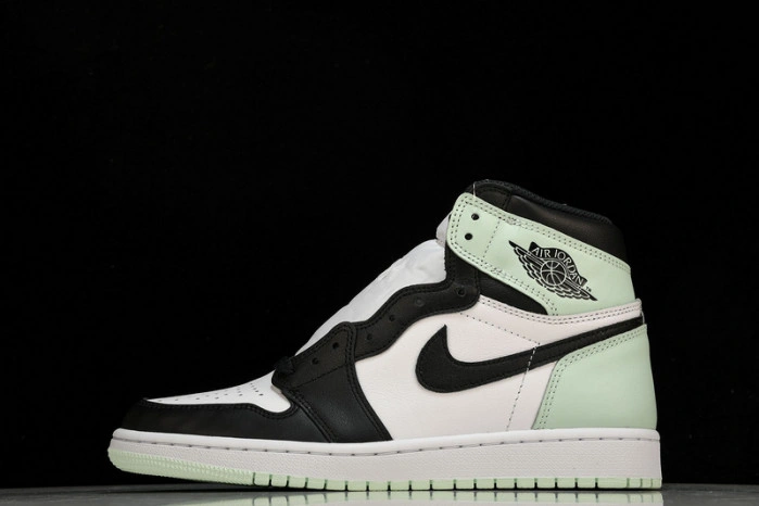 Air Jordan 1 Retro High OG NRG 861428-102