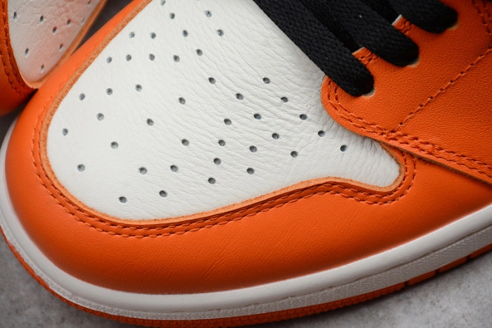 Air Jordan 1 Retro High OG “Reverse Shattered Backboard” 555088-113