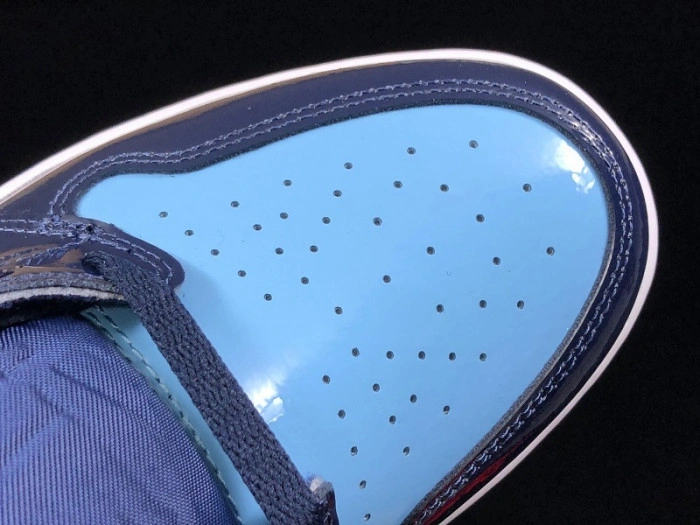 Air Jordan 1 Retro High Og 'UNC' - CD0461-401