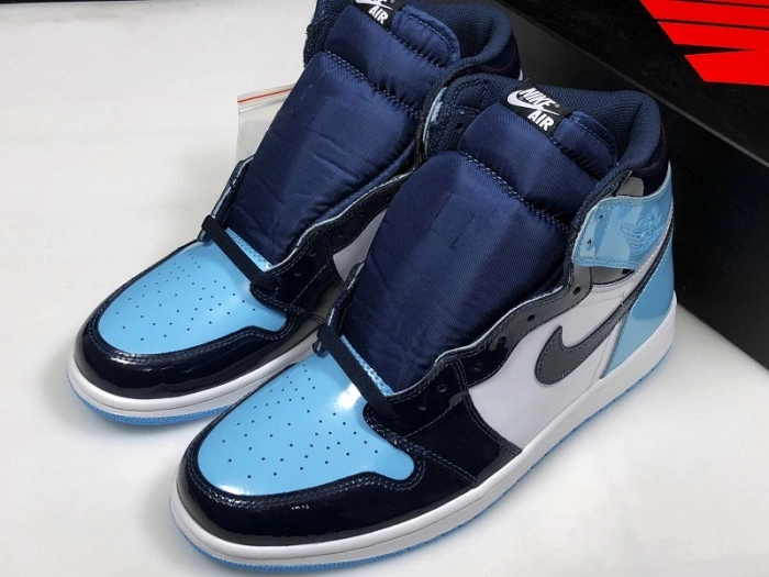 Air Jordan 1 Retro High Og 'UNC' - CD0461-401