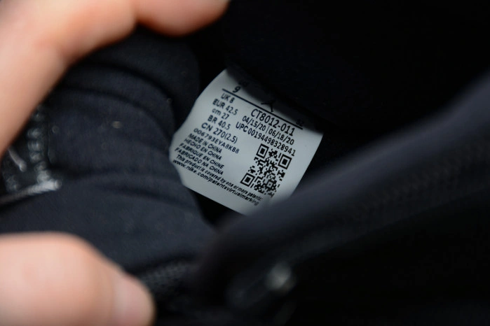 Air Jordan 11 25th Anniversary Black Silver Eyelets CT8012-011