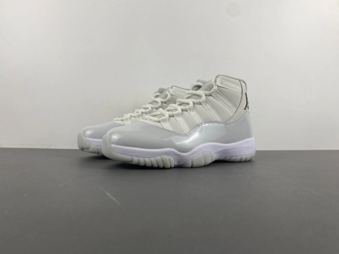 Air Jordan 11 Retro    AR0715-110