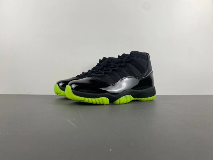 Air Jordan 11 Retro    CT8012-003