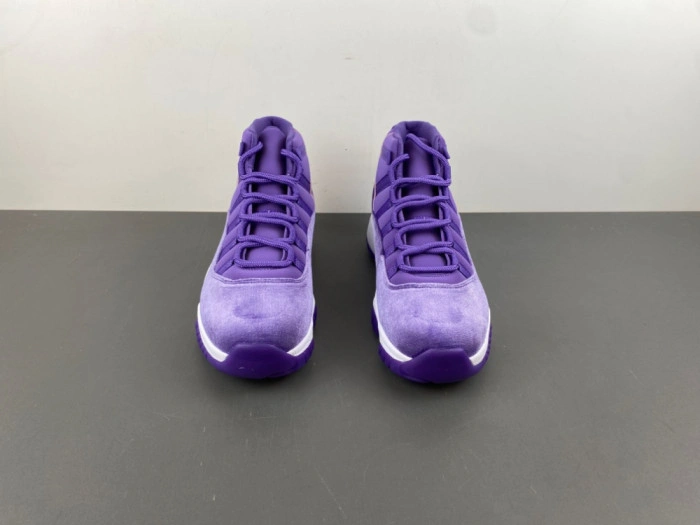 Air Jordan 11 Retro    CT8012-555