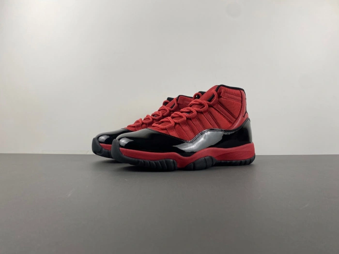 Air Jordan 11 Retro    CT8012-600