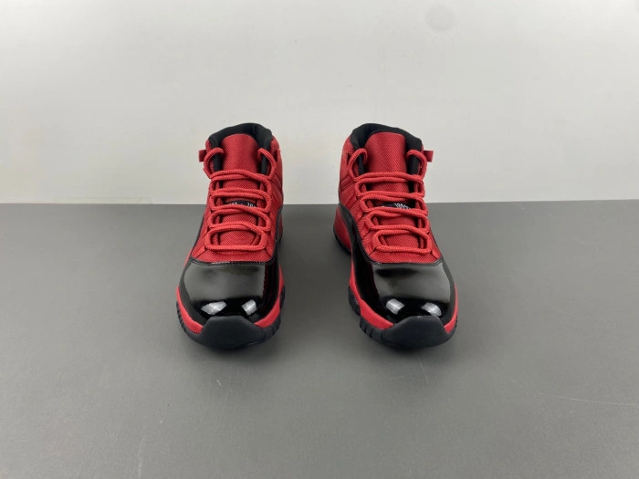 Air Jordan 11 Retro    CT8012-600