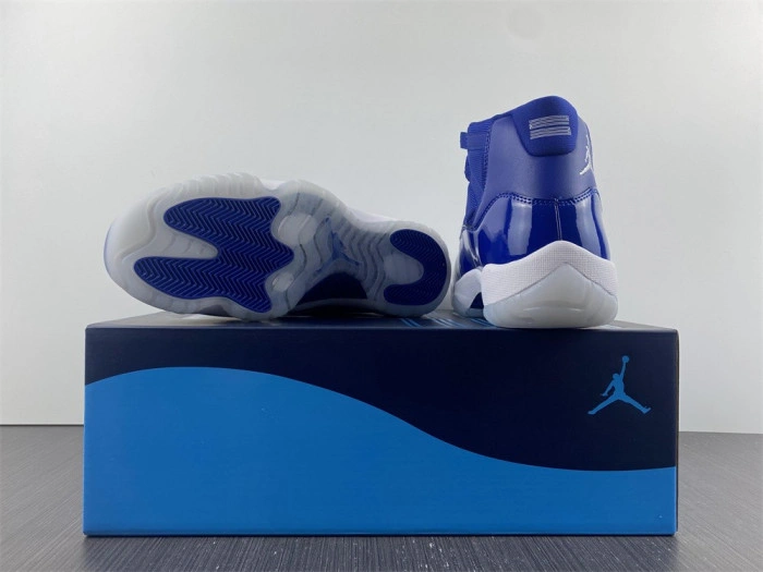 Air Jordan 11 Retro Low ''Legend Blue'' AT7802