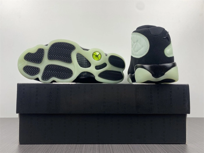 Air Jordan 13 Retro Low Single's Day (2021)  DM0803-300