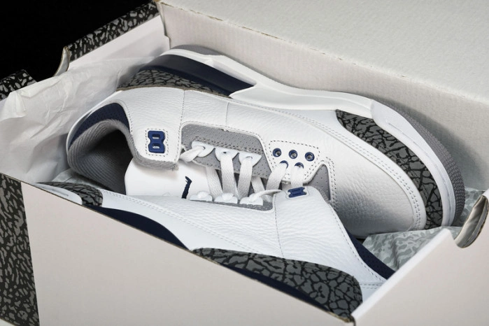Air Jordan 3  Midnight Navy  CT8532-140