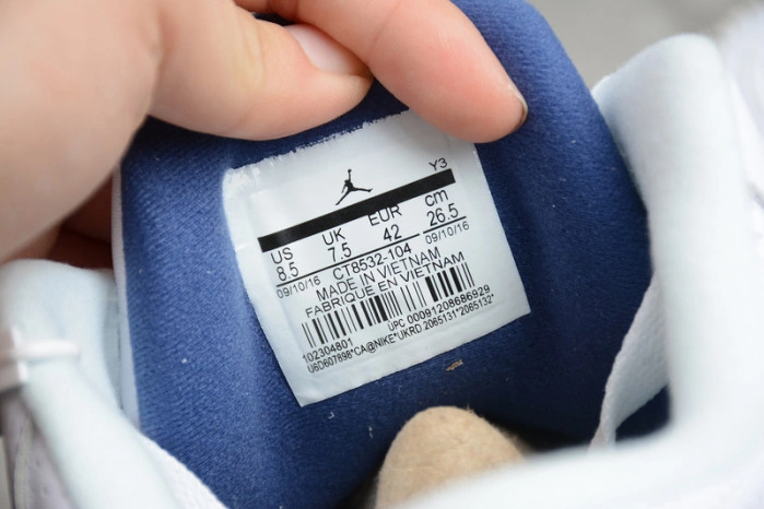 Air Jordan 3 Retro UNC (2020) CT8532-104