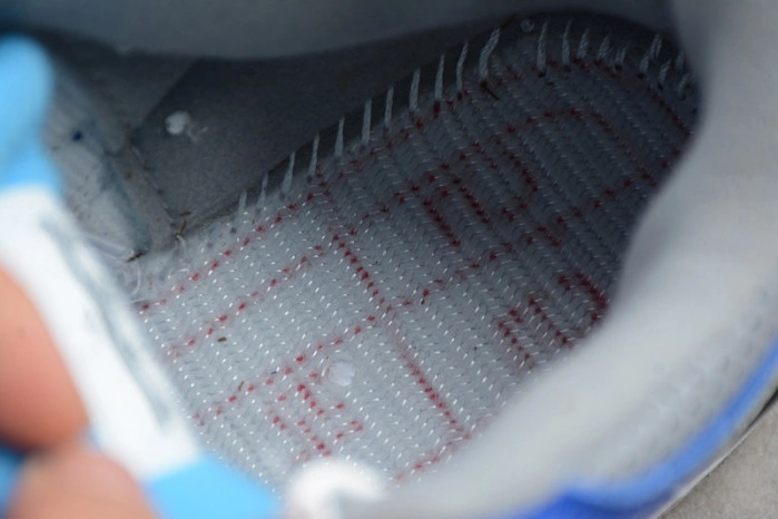 Air Jordan 3 Retro Varsity Royal Cement CT8532-400