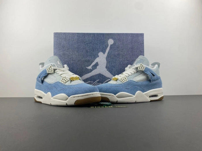 Air Jordan 4 Denim "Worn Blue”    IB6716-100