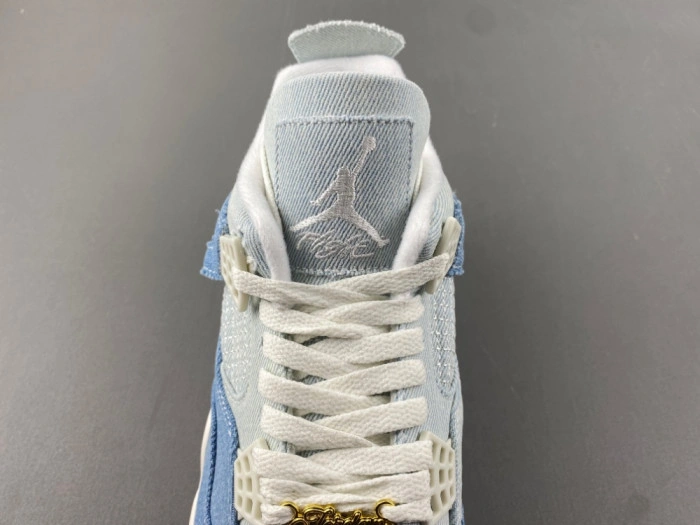 Air Jordan 4 Denim "Worn Blue”    IB6716-100