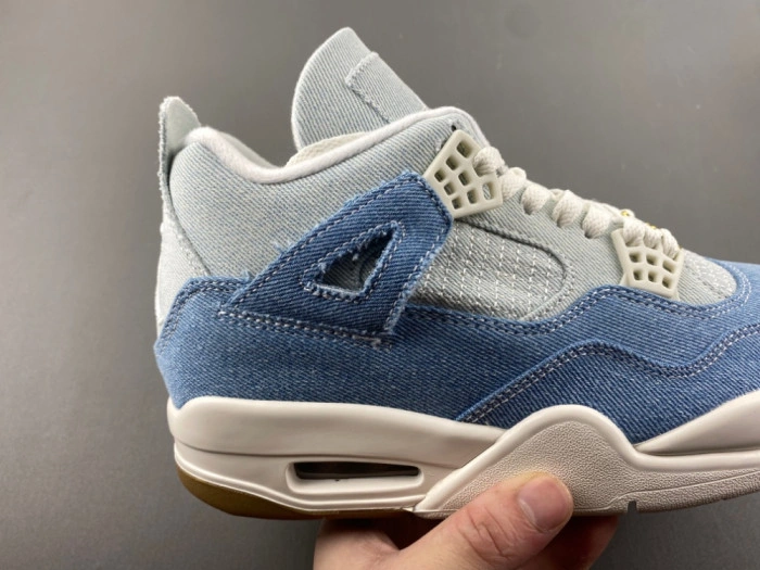 Air Jordan 4 Denim "Worn Blue”    IB6716-100