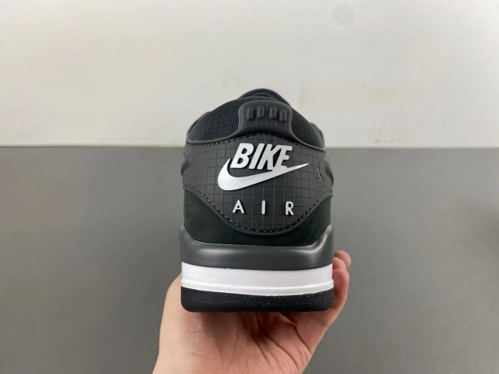 Air Jordan 4 RM Nigel Sylvester  “Driveway Grey”   HF4334-004
