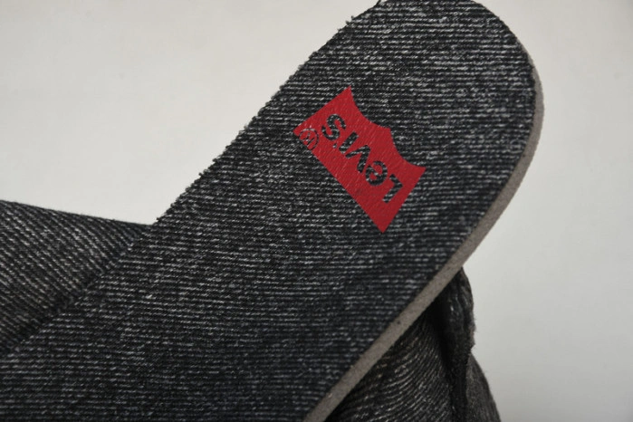 Air Jordan 4 Retro Levis NRG  Levis - Black Denim AO2571-001