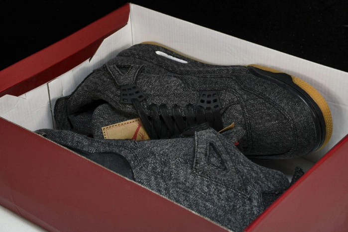 Air Jordan 4 Retro Levis NRG  Levis - Black Denim AO2571-001