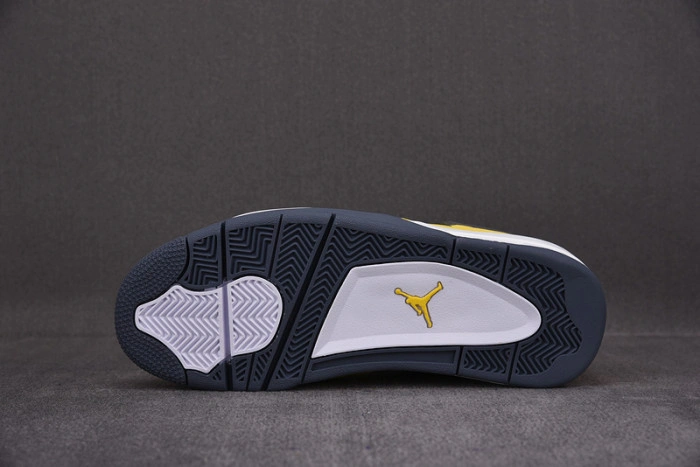 Air Jordan 4 Retro Lightning (2021) CT8527-700