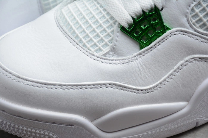 Air Jordan 4 Retro Metallic Green  CT8527-113
