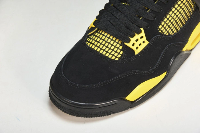 Air Jordan 4 Retro Thunder (2023) version  DH6927-017