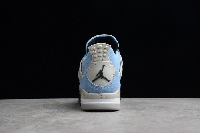 Air Jordan 4 Retro University Blue CT8527-400